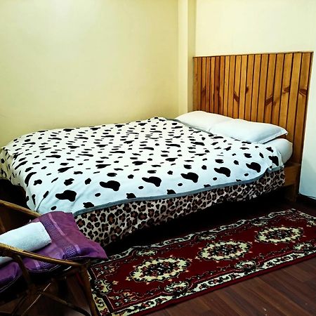Nirvana Kuti Kathmandu Ruang foto