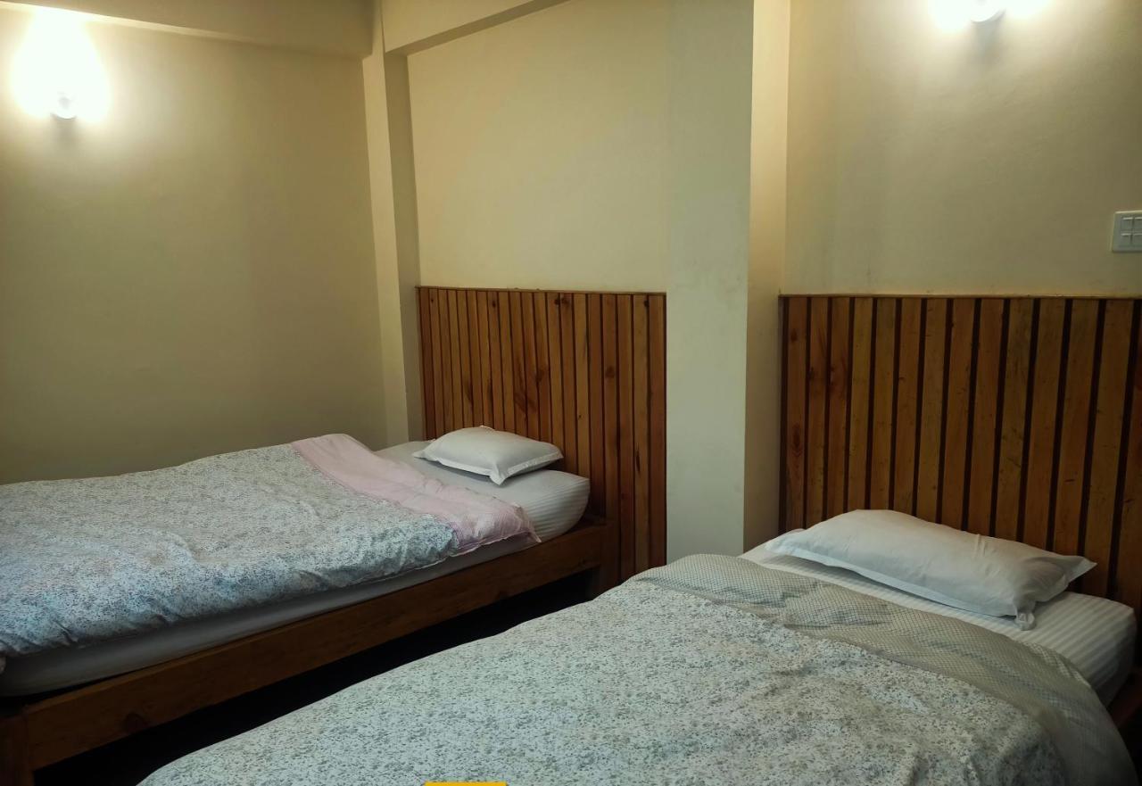 Nirvana Kuti Kathmandu Bagian luar foto