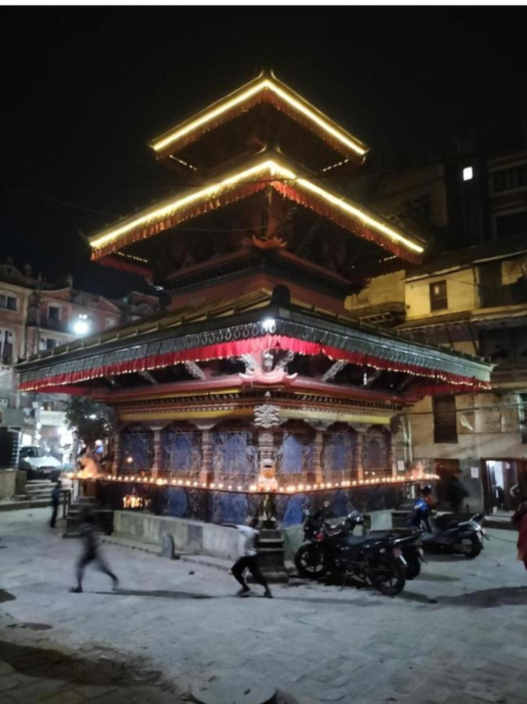 Nirvana Kuti Kathmandu Bagian luar foto
